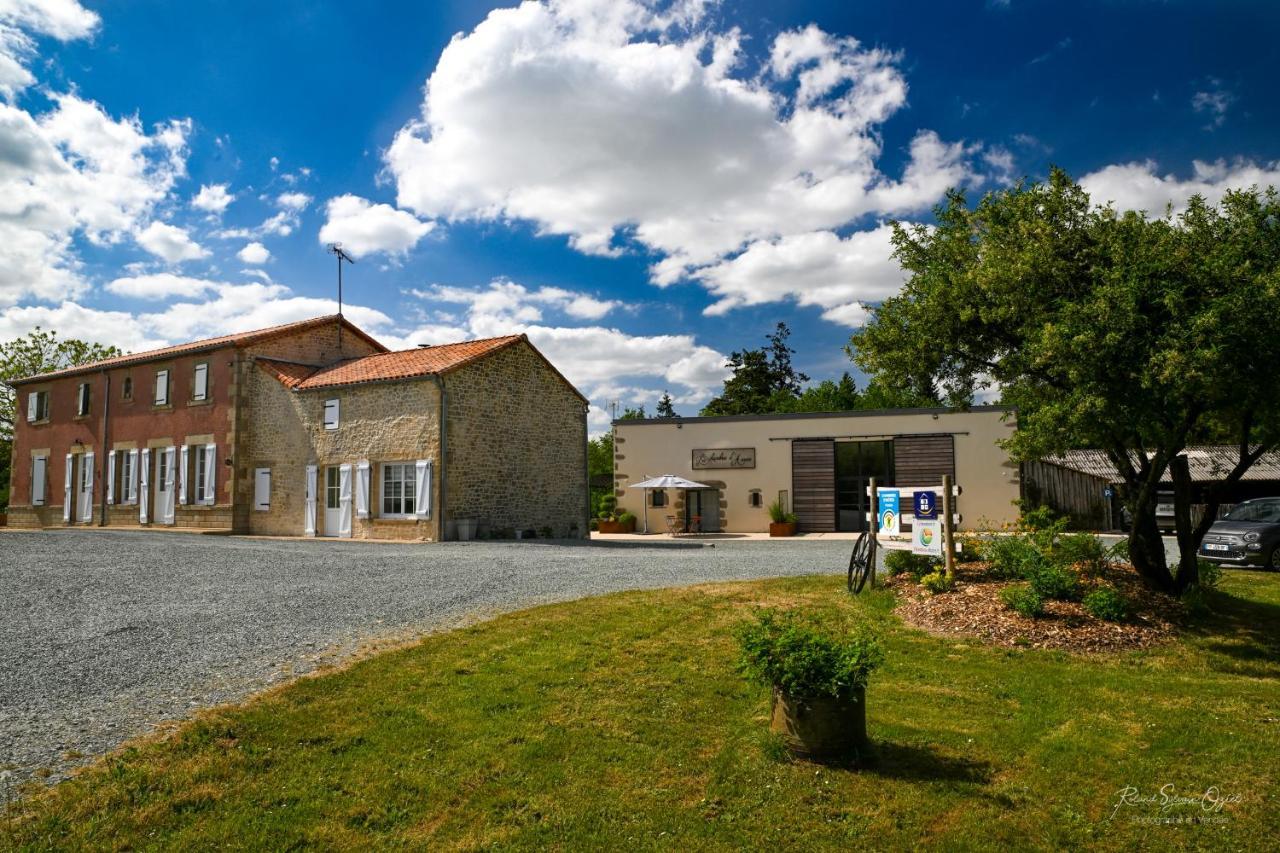 Les Chambres D'Aurore Chambretaud Exterior foto